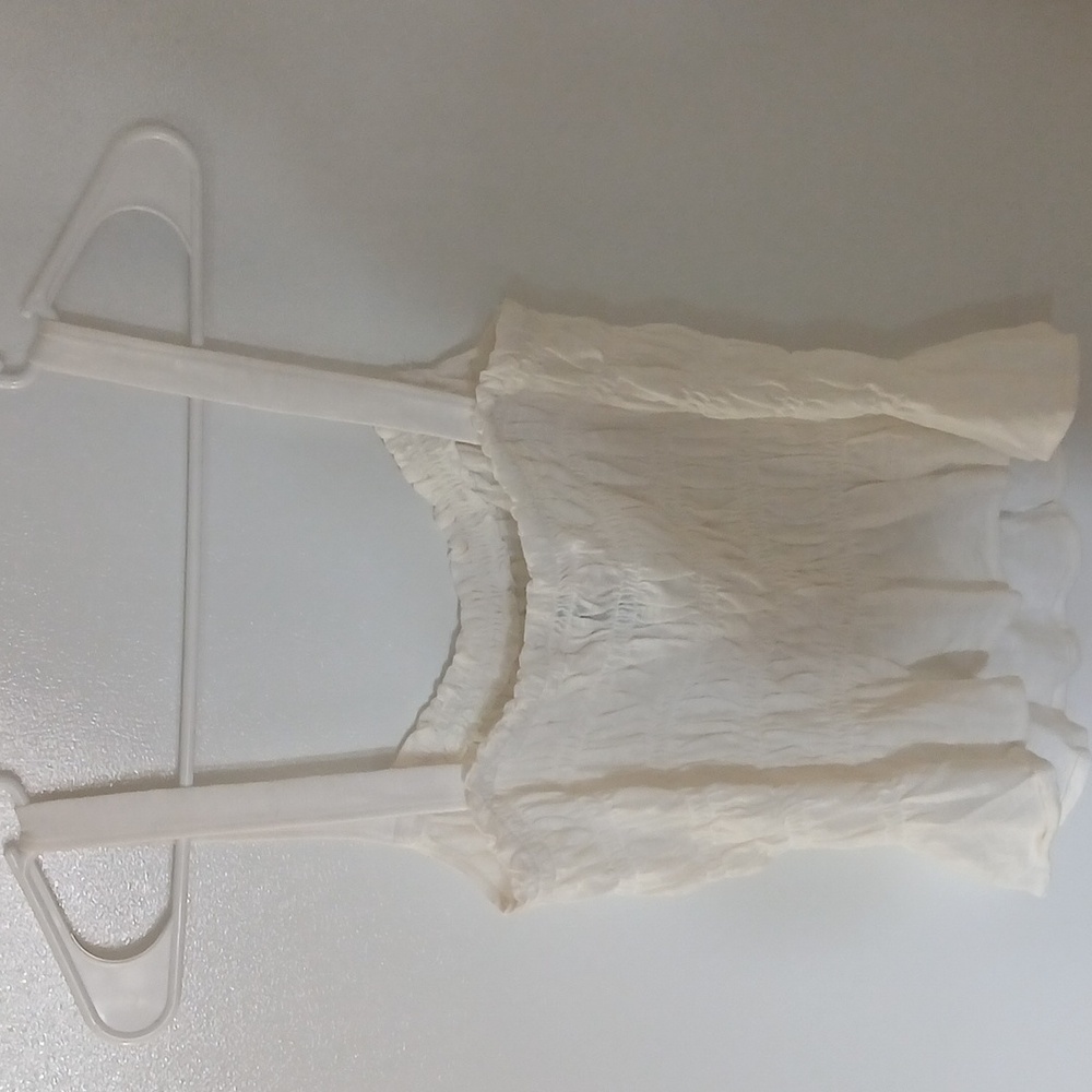 Universal Thread Cream Ruffled Blouse - Picture 4 of 4